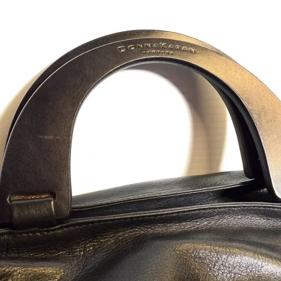 Donna Karan Black Leather Tote w Dust Bag - Picture 4 of 13